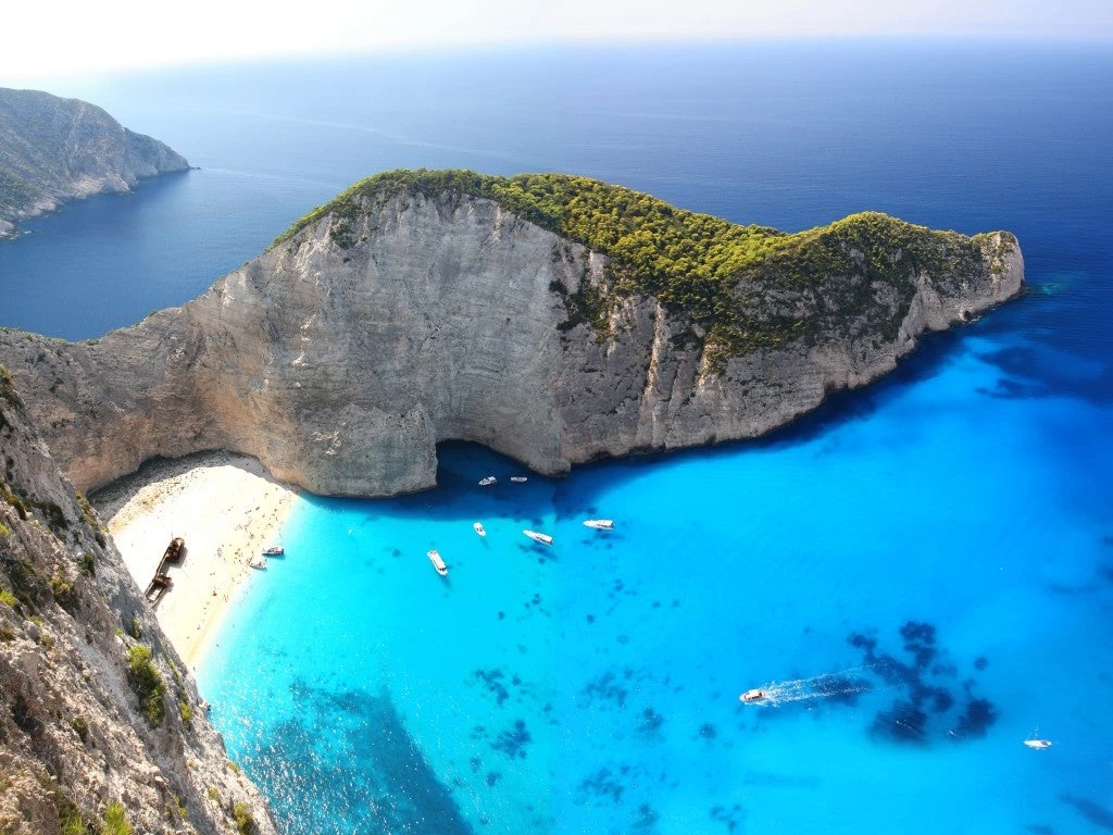 Δέκα ονειρεμένες παραλίες στην Ελλάδα που πρέπει να επισκεφθείτε – Δείτε εικόνες